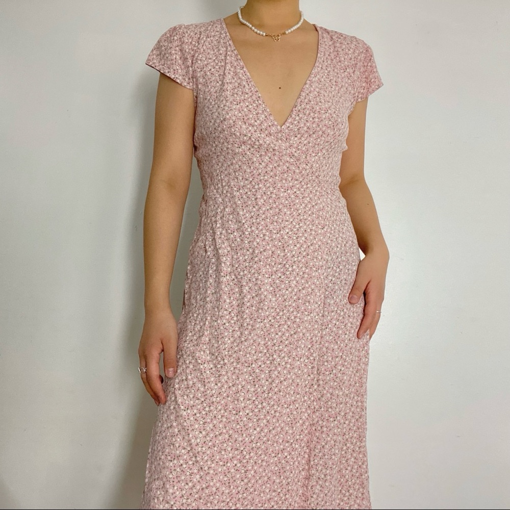 Brandy Melville Robbie floral midi wrap dress